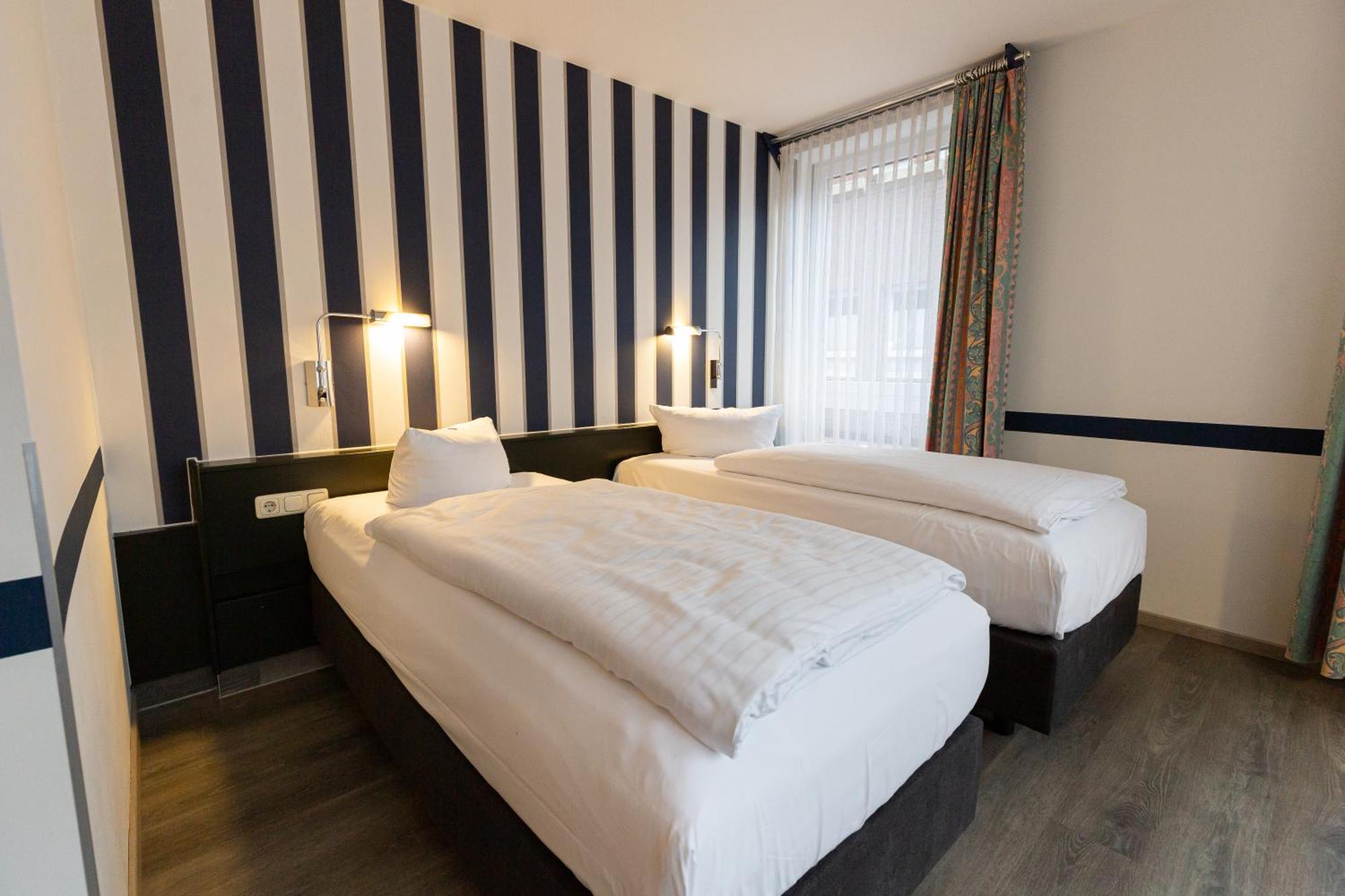 Hotel Dh Vec, Sehr Beliebtes & Leckeres Fruehstueck, Self-Check-In 弗希塔 外观 照片